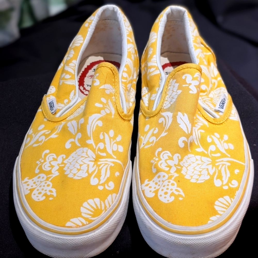 Special Edition Vans Yellow Floral Slip-On Sneakers
